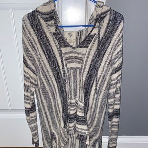 drug rug pullover